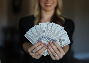 11 Best Apps That Pay You Real Money in 2023