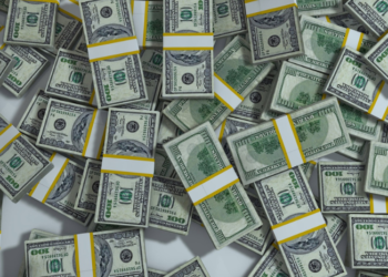 How to Save $10,000 in a Year: 10 Simple Budgeting Hacks for 2023